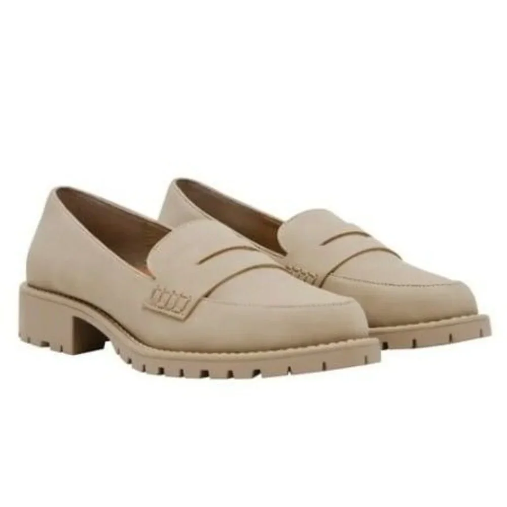 DV Dolce Vita 7 Lug Loafer Crisp Chunky Heel Slip On Shoes Vegan Suede Beige